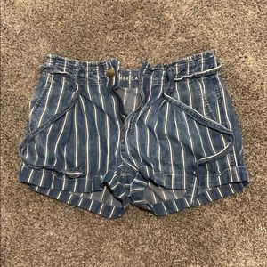 American Eagle stripped denim shorts